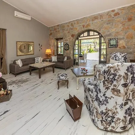 Astonishing Villa In Bodrum Willa *
